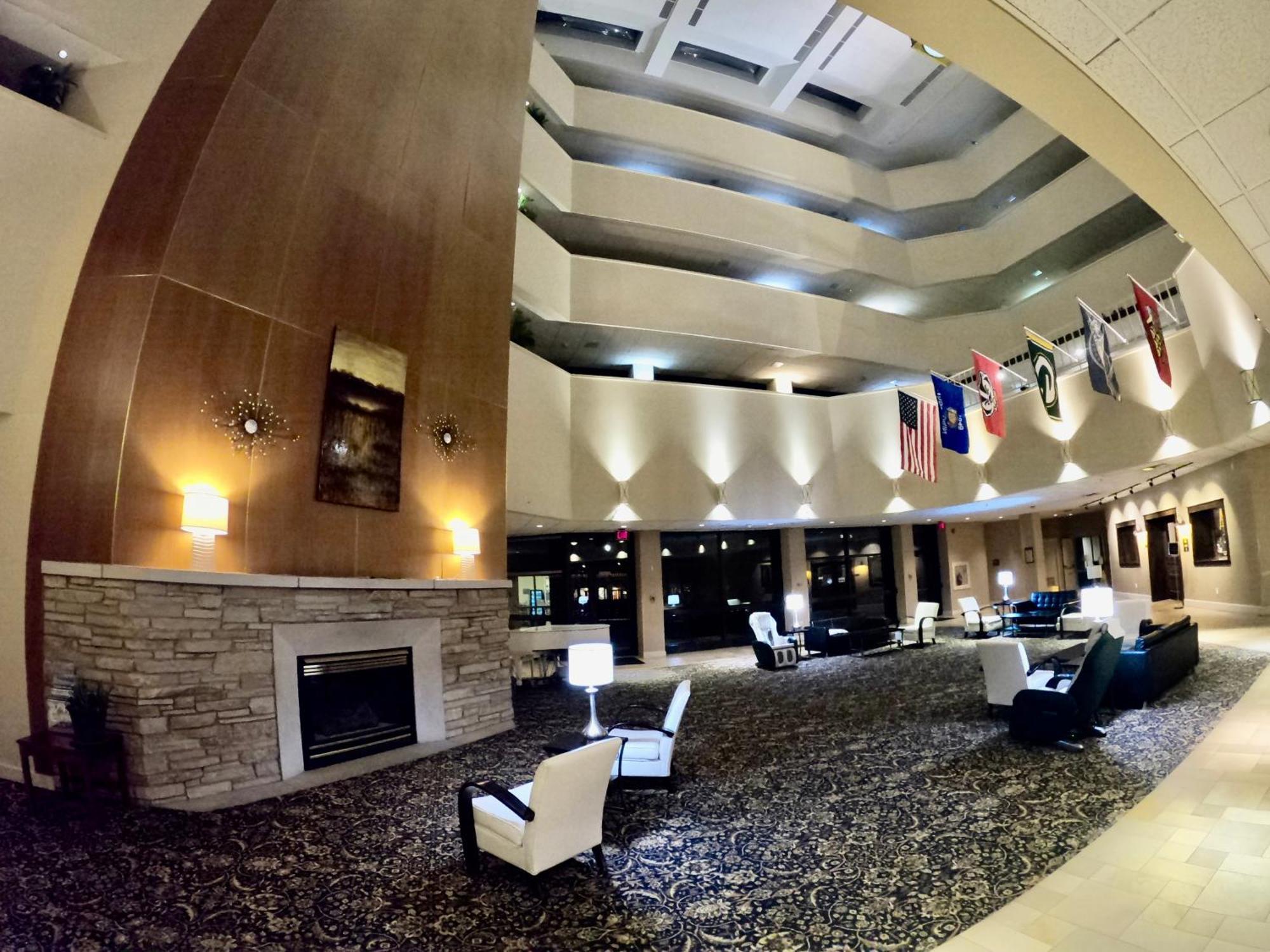 Hotel Mead Resorts & Conventions Center Wisconsin Rapids Exterior foto