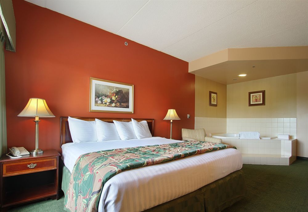 Hotel Mead Resorts & Conventions Center Wisconsin Rapids Exterior foto